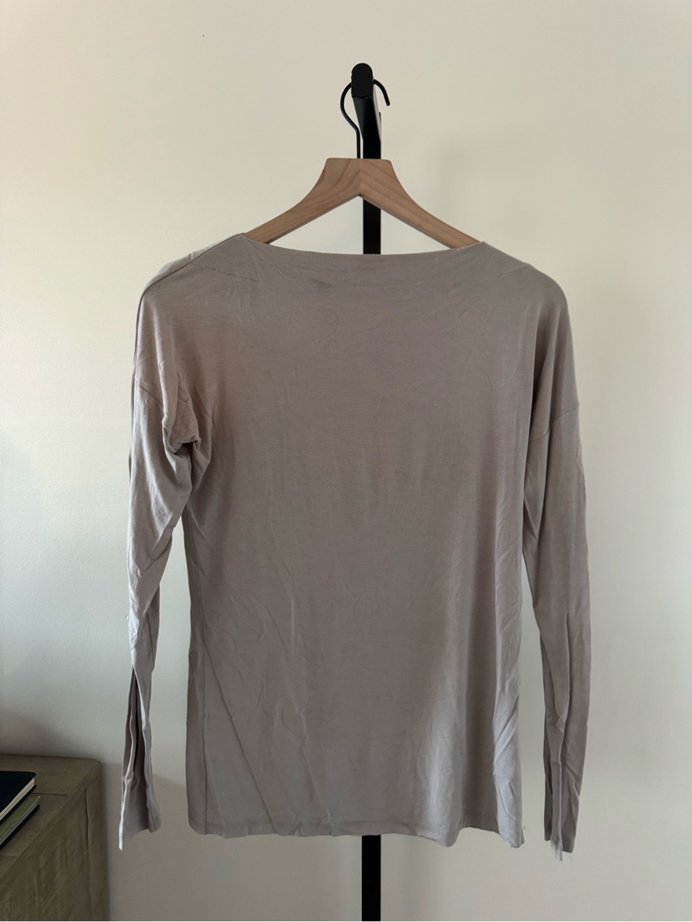 Vince Long-Sleeve Crewneck Tee - Taupe